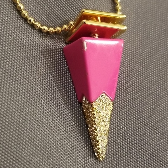 💕TRINA TURK💕 Pink Stacked Cone Pendant Necklace NWT Pink Gold - Picture 5 of 9
